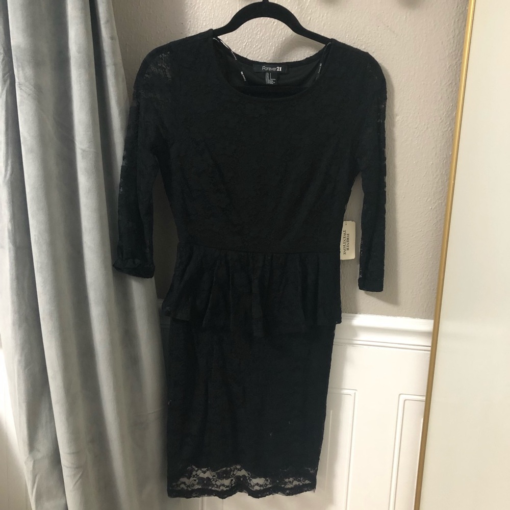 Black forever 21 lace dress.